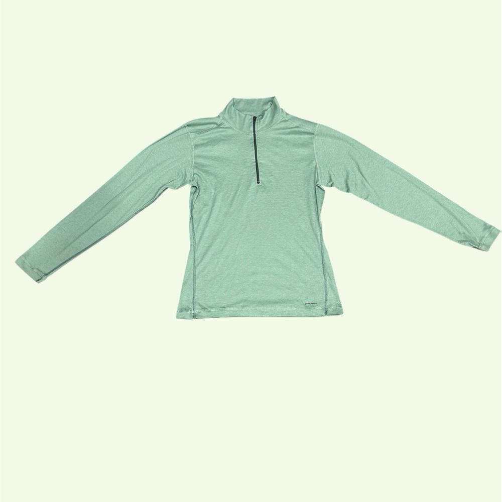 Patagonia Women’s Capilene Size M